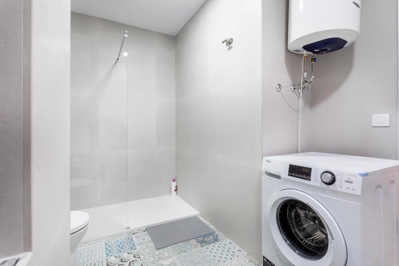 Ferienwohnung 10 Pax, Ac, Wifi Gratis, Ciudad Artes Y Ciencias Valencia Exterior foto