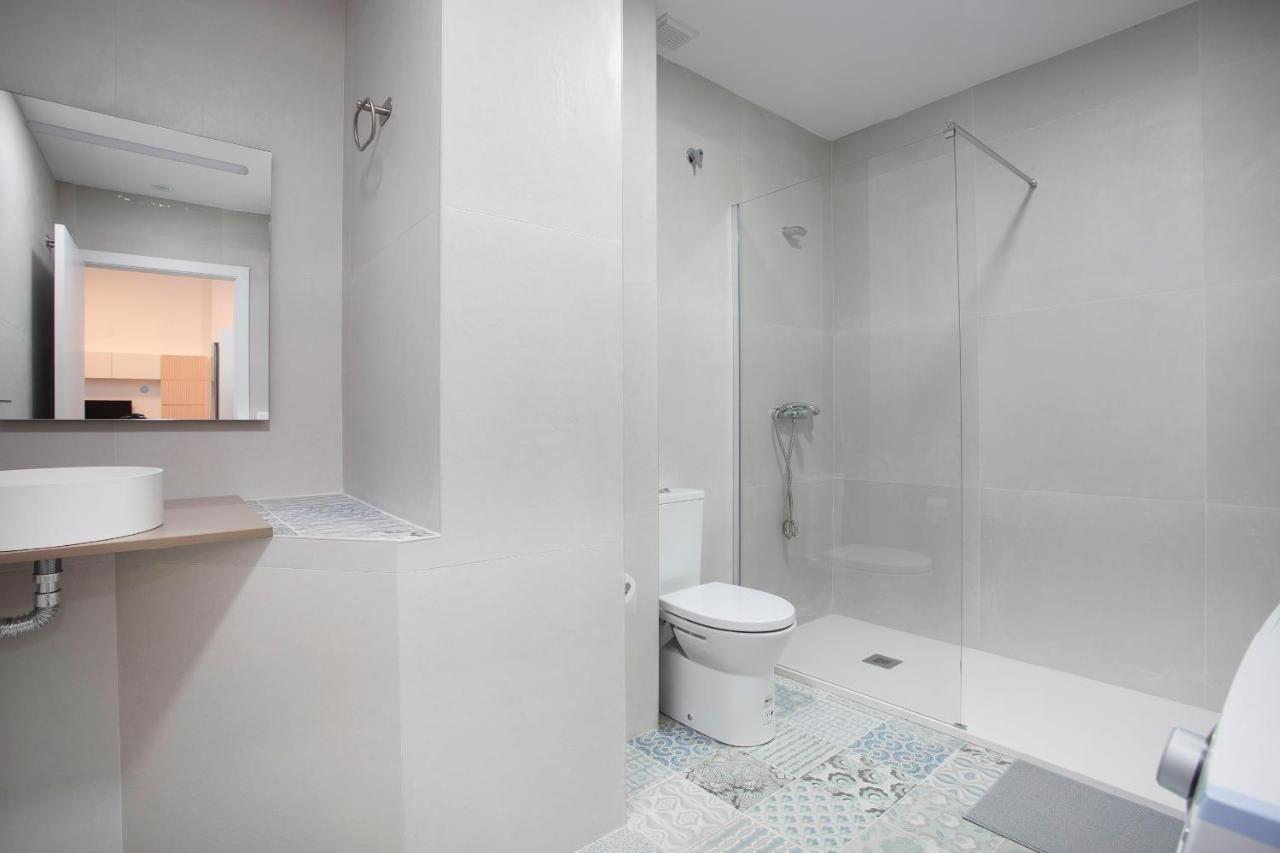 Ferienwohnung 10 Pax, Ac, Wifi Gratis, Ciudad Artes Y Ciencias Valencia Exterior foto